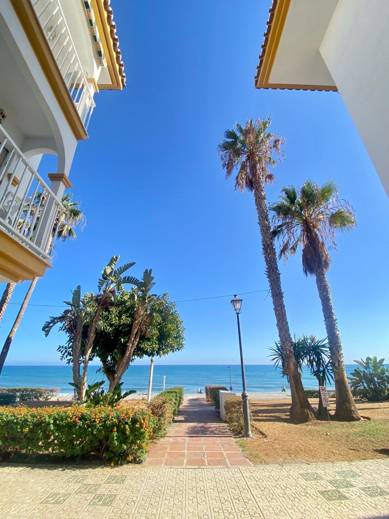 First Line Torrox Costa Apartment Exterior foto